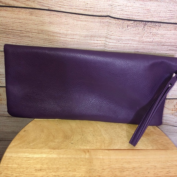 Selena Gomez Dream Out Loud Fold Over Wristlet - Picture 7 of 7